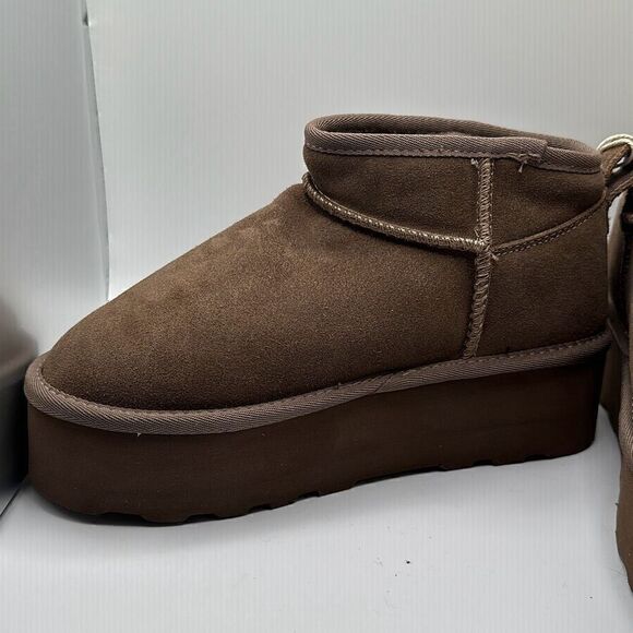 CUSHIONAIRE Women's Genuine Suede pull on platform boot +Memory Foam 8 TAUPE - Picture 7 of 7